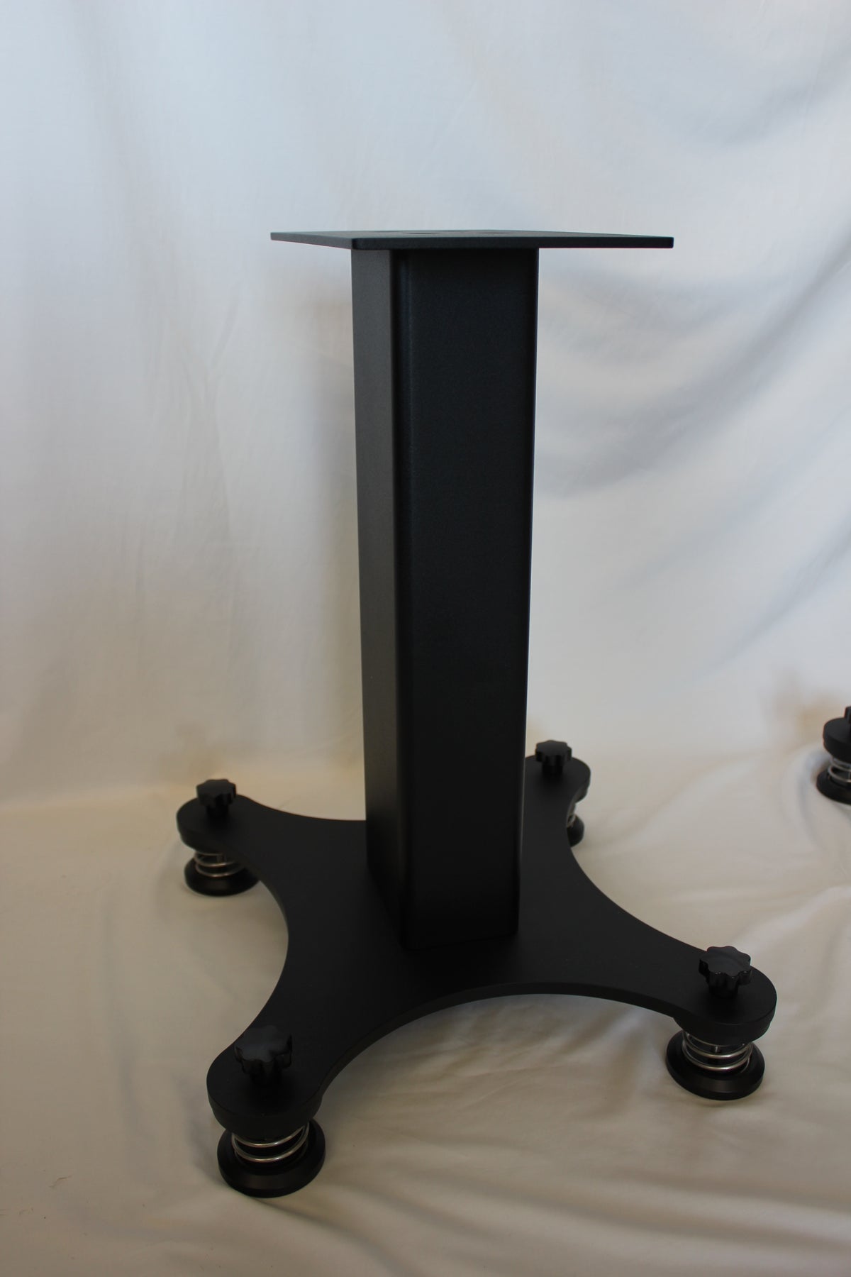 Isolation Stands – Lenehan Brothers